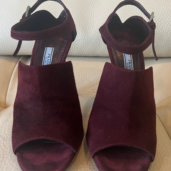 Prada sandal, in plum suede, size 38 - Picture 6 of 6